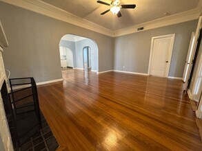 125 Adalia Ave in Tampa, FL - Foto de edificio - Building Photo