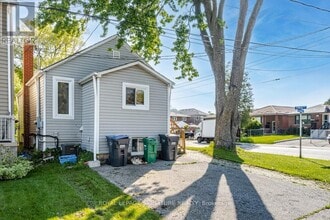 1078 Eastmount Ave in Mississauga, ON - Building Photo - Building Photo