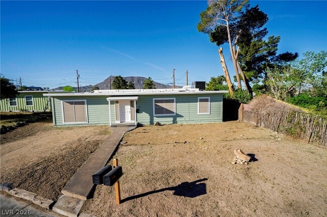 property at 343 Tungsten St