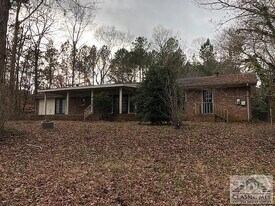 1210 Riverhaven Ln in Watkinsville, GA - Building Photo