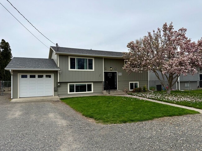 property at 2542 Stafford Dr