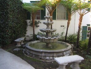 4024-4028 Los Feliz Blvd, Unit 11 in Los Angeles, CA - Building Photo - Building Photo