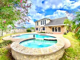 1551 Briarwyck Dr in Brownsville, TX - Building Photo