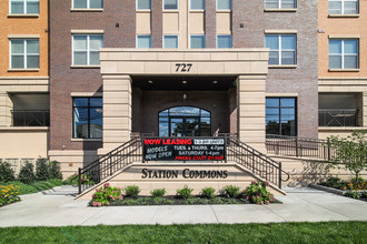 Station Commons in Elizabeth, NJ - Foto de edificio - Building Photo