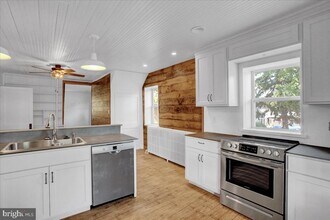233 Hetrick Rd in Bernville, PA - Building Photo - Building Photo