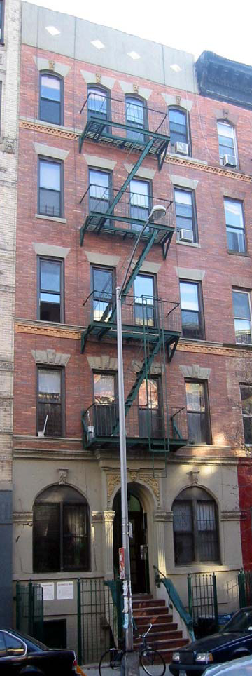 516 East 12th Street in New York, NY - Foto de edificio - Building Photo