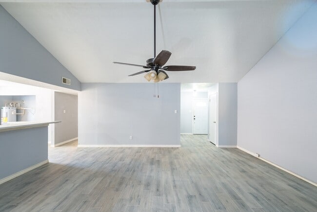 property at 3323 Silverside Dr