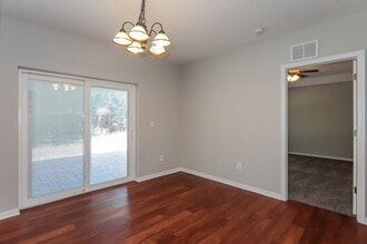11116 Newbridge Dr in Riverview, FL - Building Photo - Building Photo