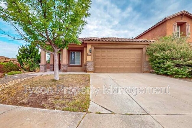 property at 400 Loma Linda Loop NE