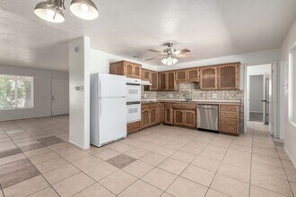 2217 N 74th St in Scottsdale, AZ - Building Photo - Building Photo