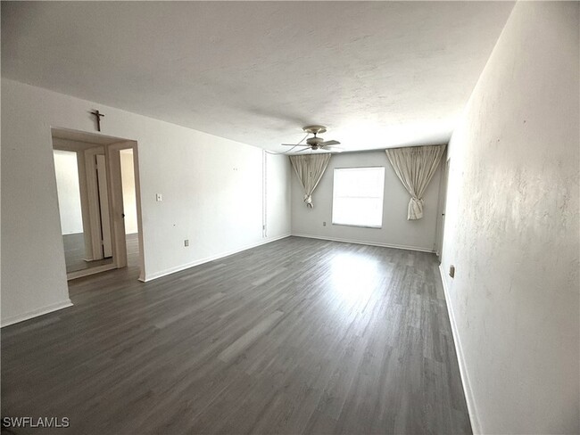 2828 Jackson St, Unit N6 in Ft. Myers, FL - Building Photo - Building Photo