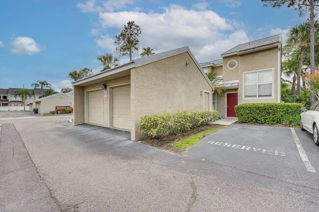 13012 Lorna Pl in Tampa, FL - Building Photo - Building Photo