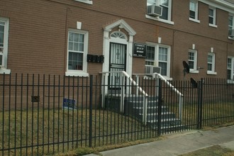 364 Cossitt Pl in Memphis, TN - Foto de edificio - Building Photo