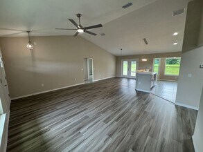 2376 SE 75th Blvd in Bushnell, FL - Building Photo - Building Photo