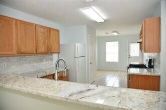 10406 Sutter Glen Ln in Houston, TX - Building Photo - Building Photo