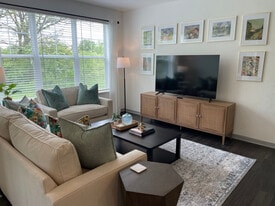 5102 Aldersgate Dr in Hilliard, OH - Building Photo