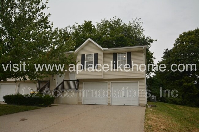 property at 5200 Hardy Ct