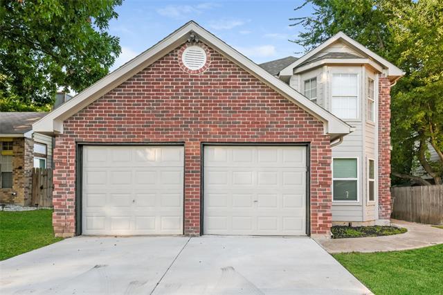 5716 Stone Meadow Ln in Fort Worth, TX - Building Photo