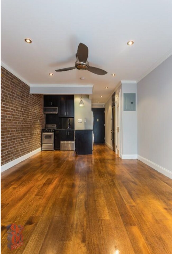 East 26th Street in New York, NY - Building Photo - Building Photo