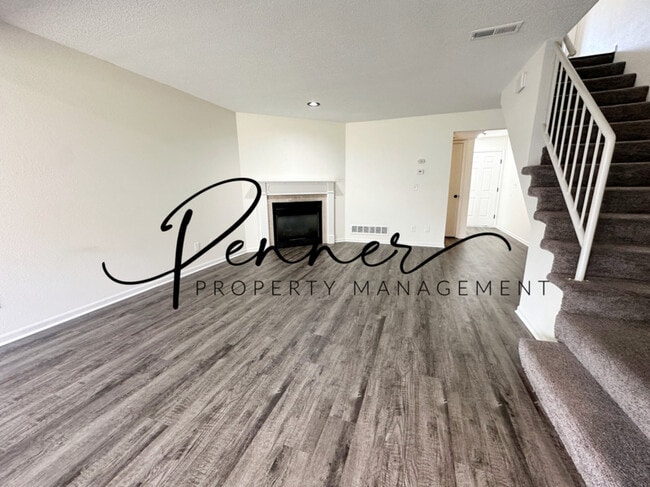 201 NE Dogwood in Oak Grove, MO - Building Photo - Building Photo