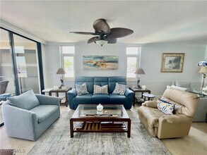 9415 Gulf Shore Dr in Naples, FL - Building Photo - Building Photo