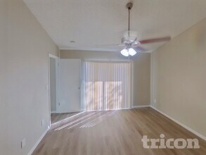 217 Belfort Pl in Valrico, FL - Building Photo - Building Photo