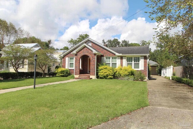property at 1716 E Hernandez St