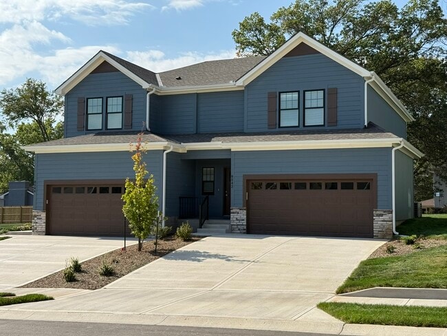 property at 8544 Kickapoo St