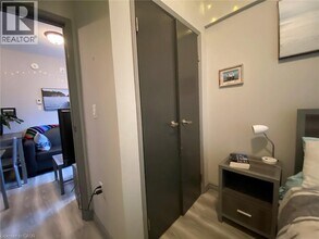 275 Larch St in Waterloo, ON - Building Photo - Building Photo