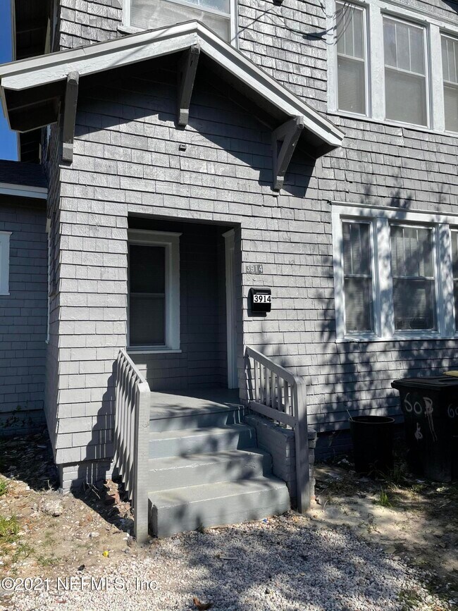 3914 Springfield Blvd-Unit -BOTTOM UNIT in Jacksonville, FL - Building Photo - Building Photo