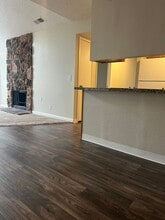 The Oaks at Bell in Sacramento, CA - Building Photo - Interior Photo