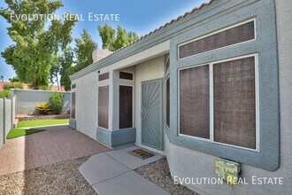 1542 E Beacon Dr in Gilbert, AZ - Building Photo - Building Photo