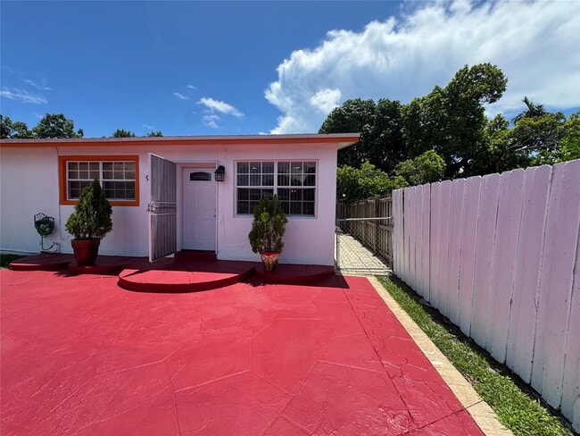 property at 910 NW 43rd St