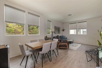 3941 N Eagle Rock Blvd in Los Angeles, CA - Building Photo - Building Photo