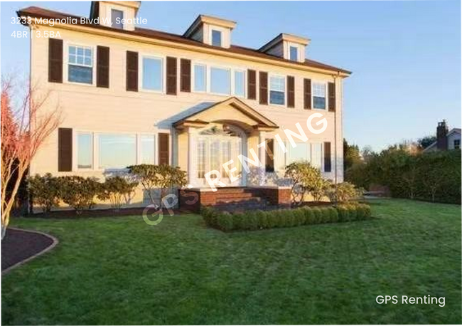 property at 3233 Magnolia Blvd W