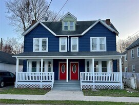 206-208 W Main St in Port Jervis, NY - Building Photo