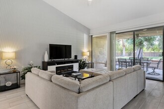 5 Majorca Dr in Rancho Mirage, CA - Building Photo - Building Photo