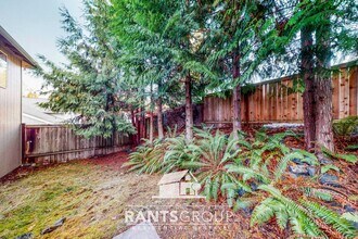 3010 Sugarloaf St SE in Olympia, WA - Building Photo - Building Photo
