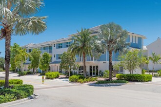 Centre at Abacoa in Jupiter, FL - Building Photo - Building Photo