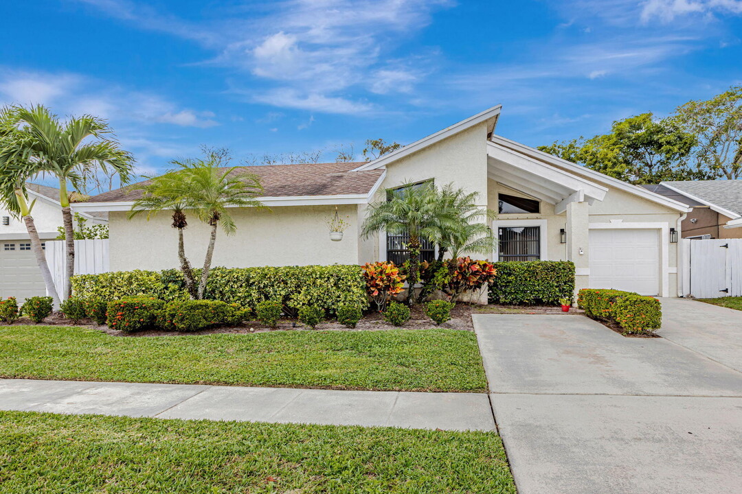 21356 Summertrace Cir in Boca Raton, FL - Building Photo