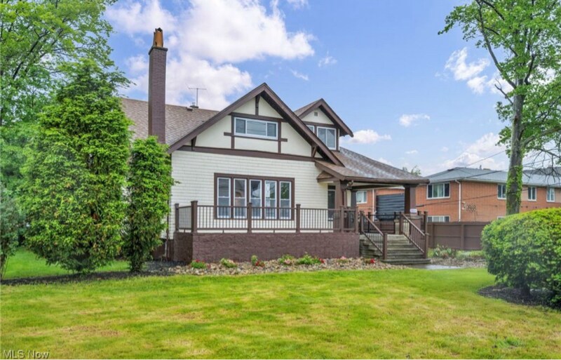 2884 Noble Rd in Cleveland Heights, OH - Building Photo