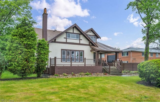 property at 2884 Noble Rd