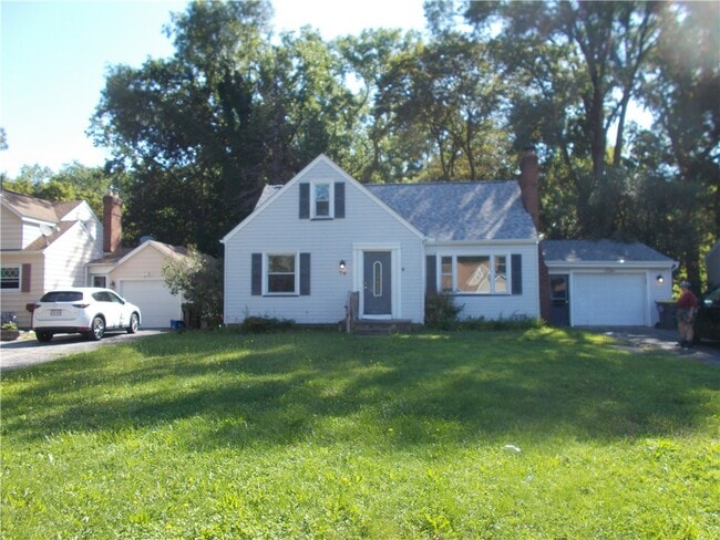 70 Woodhill Dr