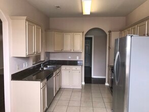 460 Novarra Dr in Centerton, AR - Building Photo - Building Photo
