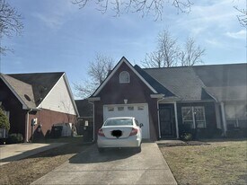 1910 Black Fox Crossing in Murfreesboro, TN - Building Photo