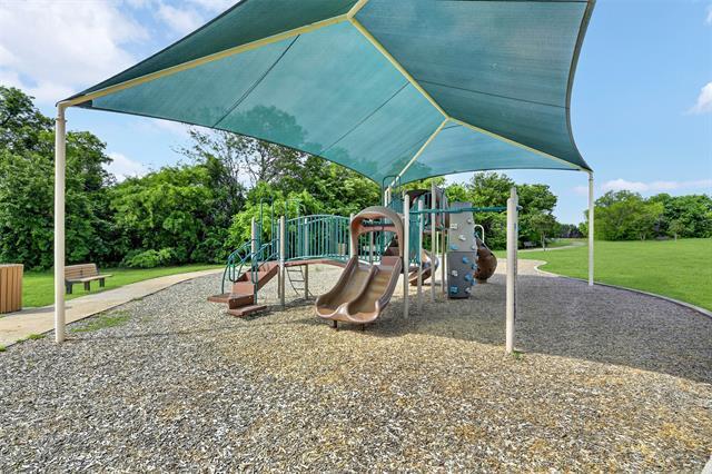 property at 2153 Colby Ln