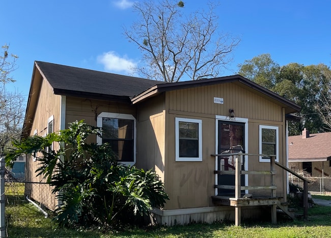 property at 7908 Siskin Ave