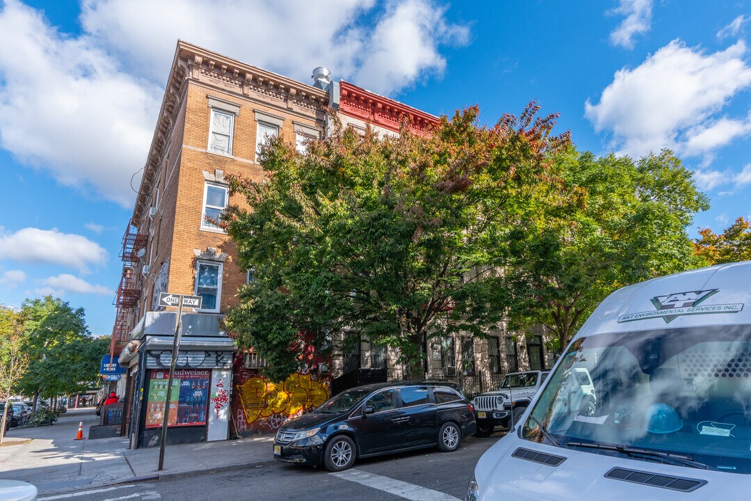 723 Mac Donough St in Brooklyn, NY - Building Photo