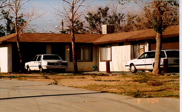 11851-11855 Sage St in Adelanto, CA - Building Photo