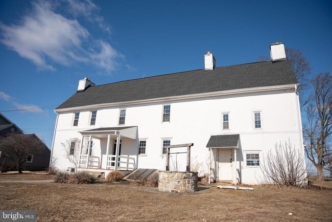 395 Bishop Hollow Rd